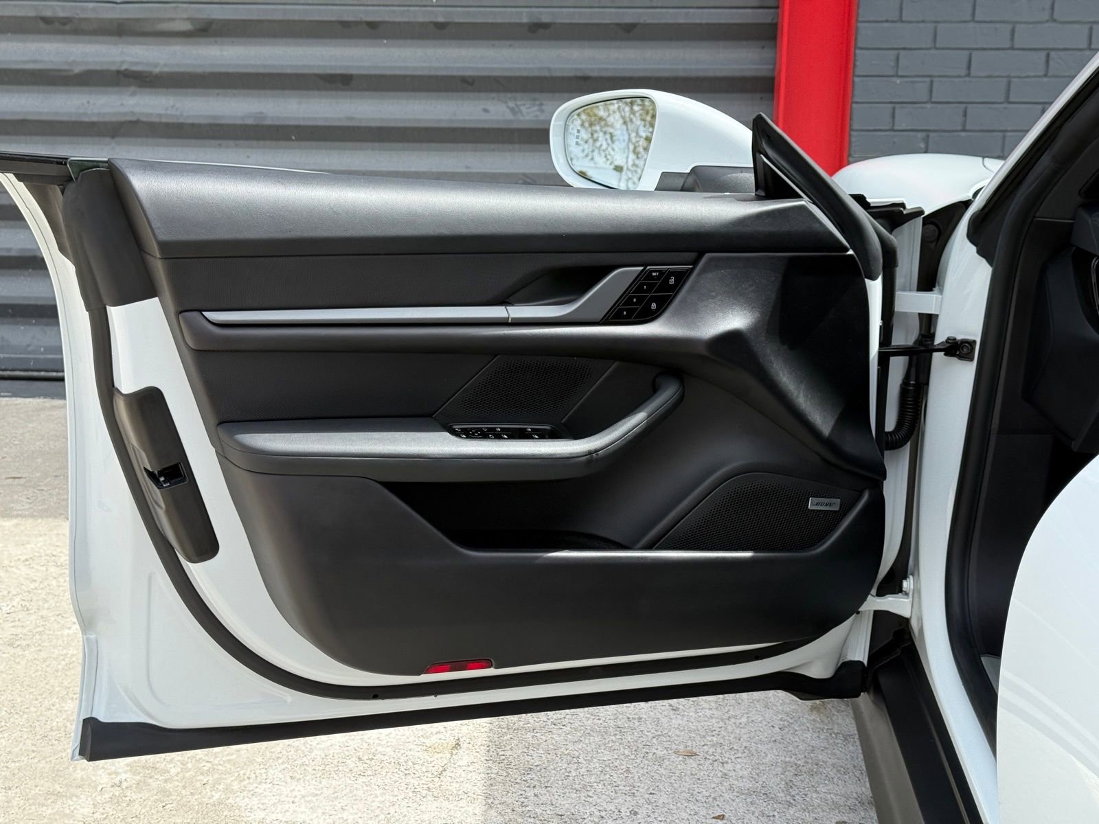 Used 2021 Porsche Taycan 4S image 14