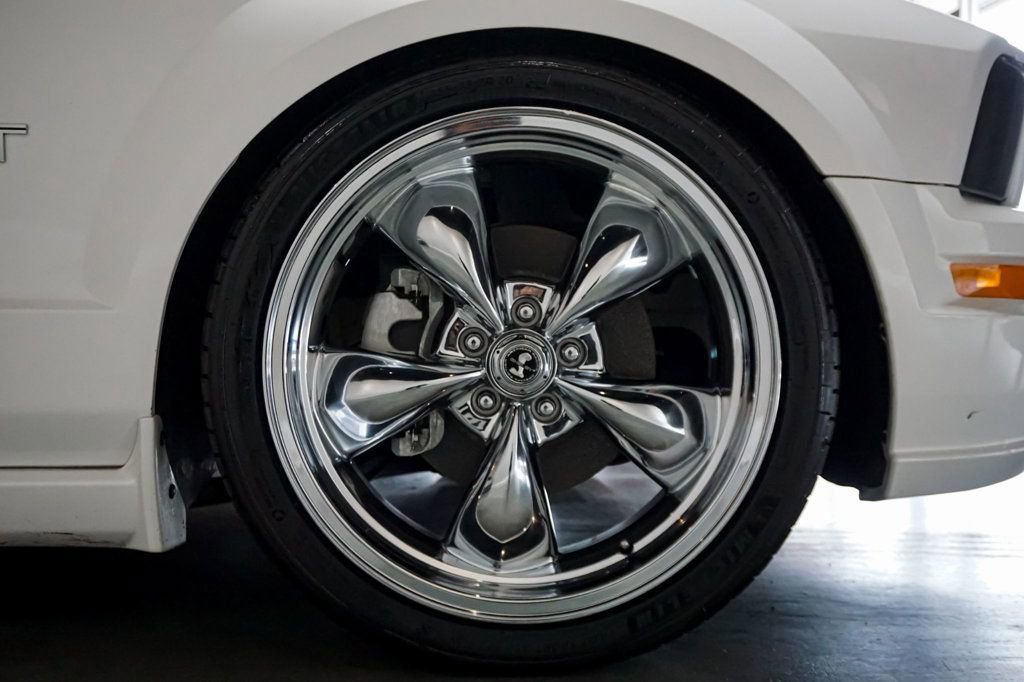 Used 2007 Ford Mustang GT image 54