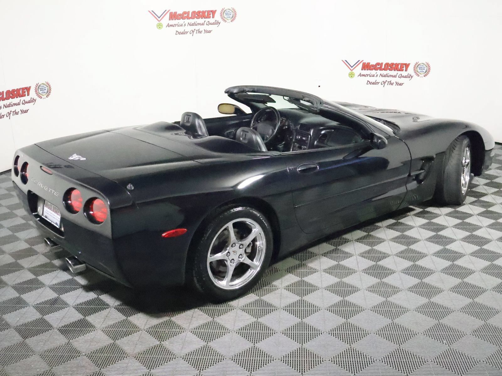 Used 2003 Chevrolet Corvette Convertible w/ Preferred Equipment Group1 RWD image 4