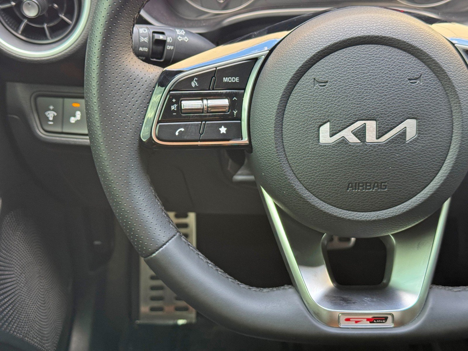 Used 2024 Kia Forte GT-Line w/ GT-Line Premium Package FWD image 20