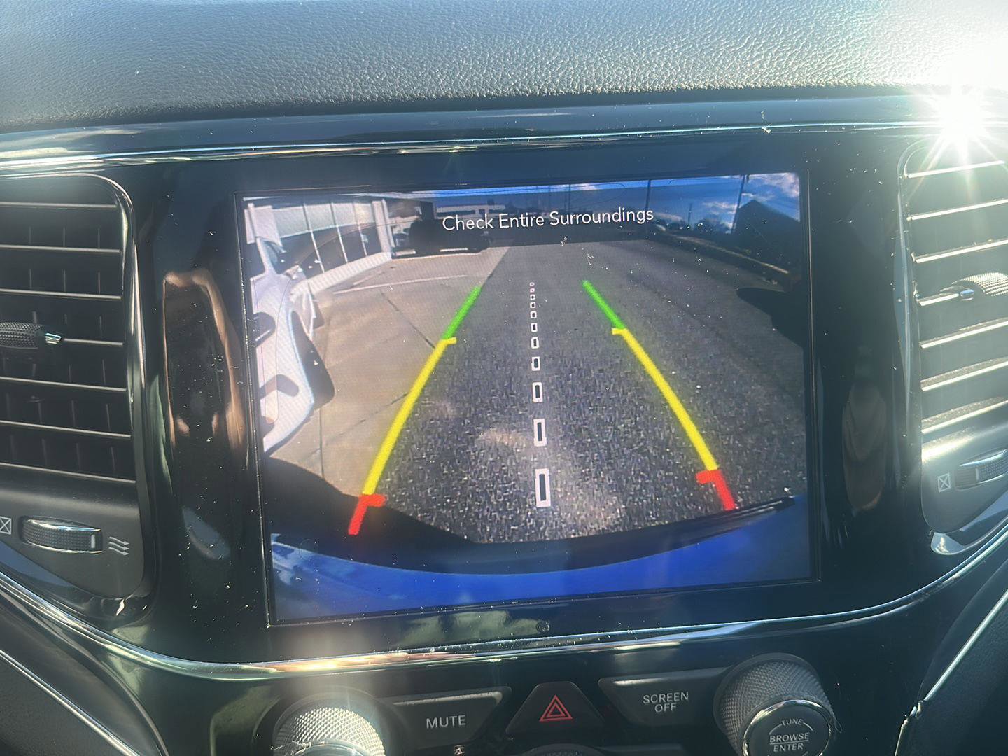 Used 2020 Jeep Grand Cherokee Limited image 22