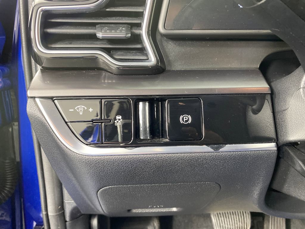 Certified 2023 Kia Sportage EX image 12