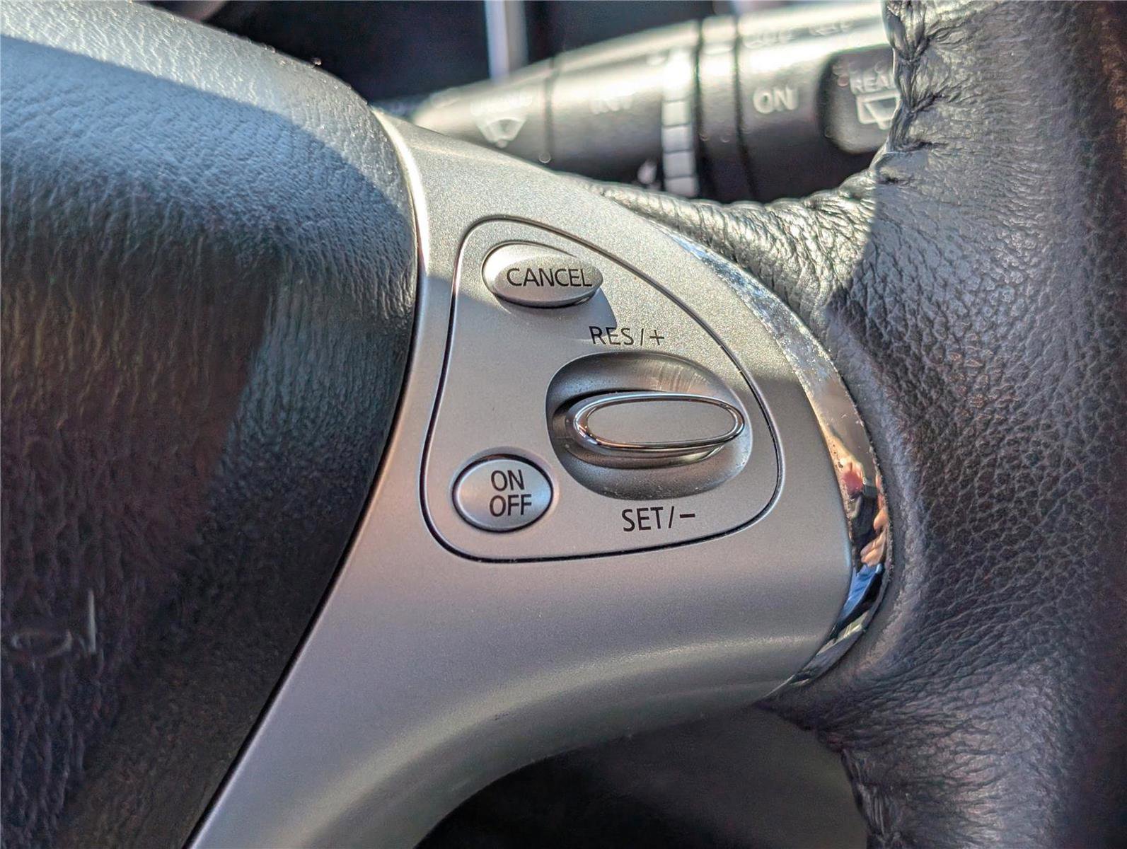 Used 2018 Nissan Murano SV AWD/4WD image 23