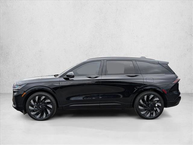 Used 2024 Lincoln Nautilus Reserve w/ Equipment Group 202A image 8