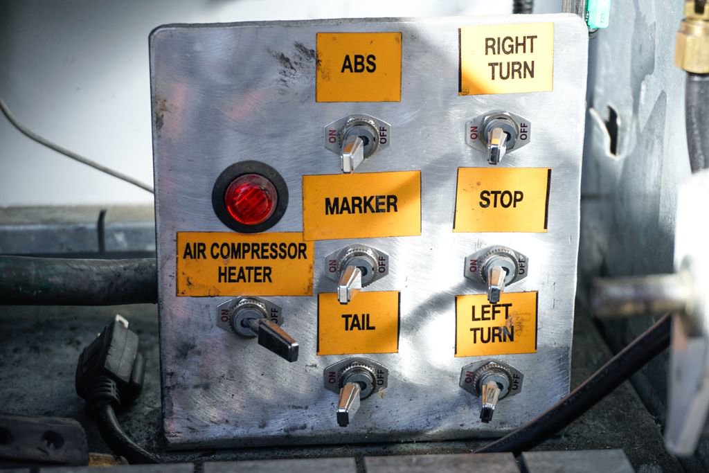 Used 2019 Freightliner Sprinter 3500 image 13