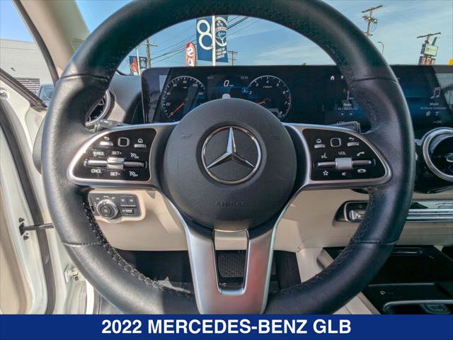 Used 2022 Mercedes-Benz GLB 250 image 13