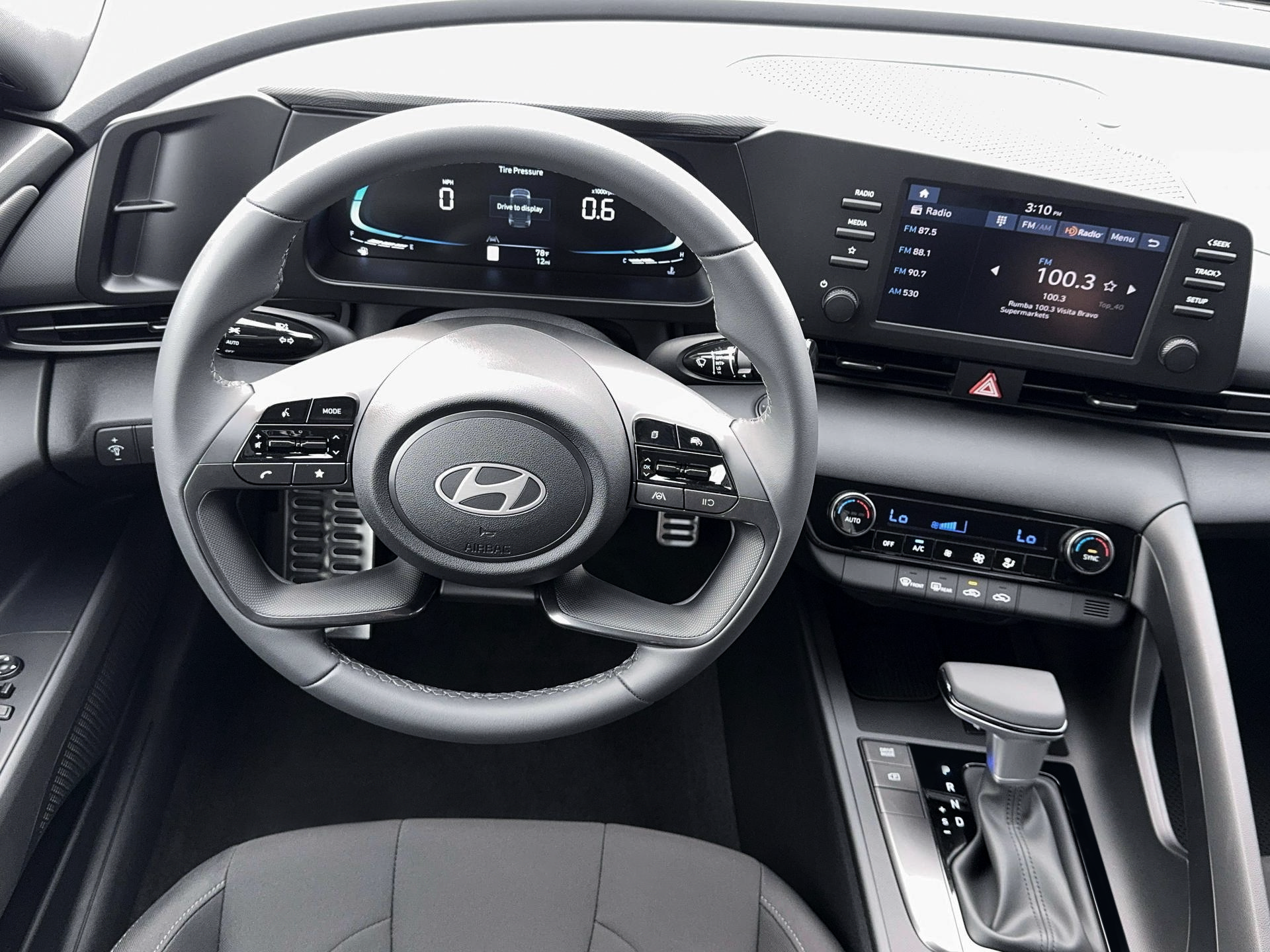 Certified 2026 Hyundai Elantra Sport FWD image 17