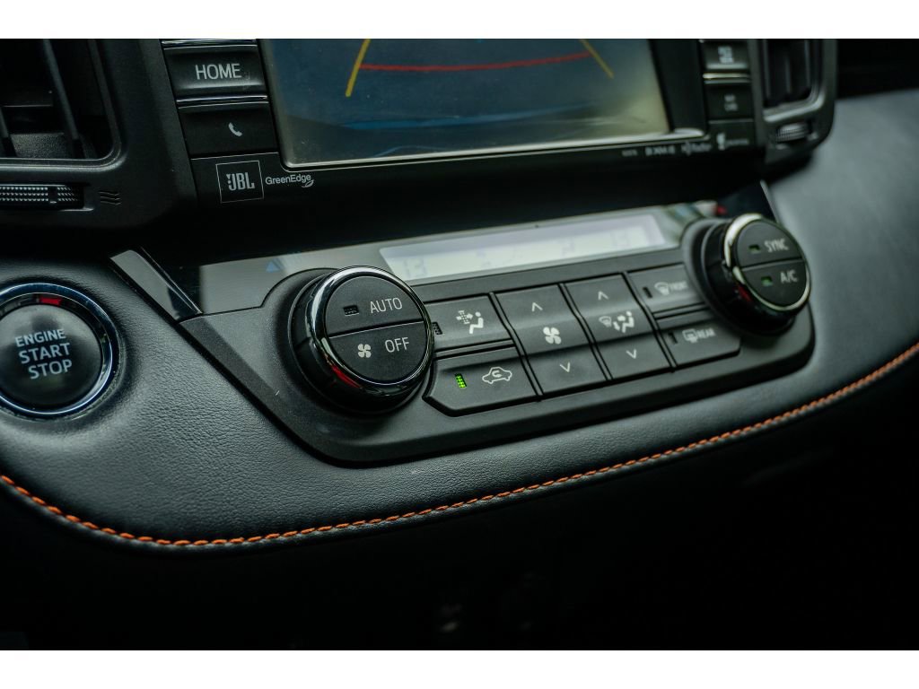 Used 2018 Toyota RAV4 SE w/ Power Extra Value Package FWD image 25
