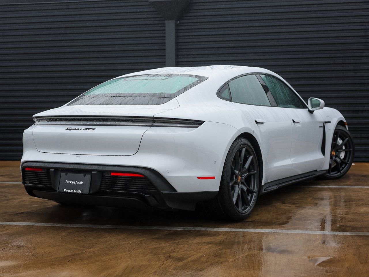 New 2026 Porsche Taycan GTS image 7