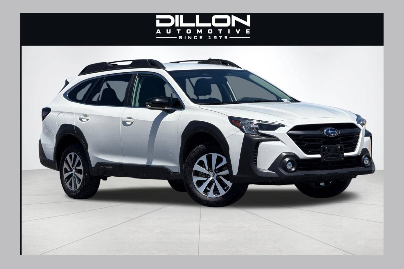 Used 2025 Subaru Outback Premium AWD/4WD image 1