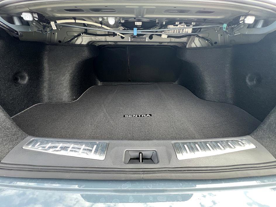 New 2026 Nissan Sentra SL w/ Floor Mat Package image 33