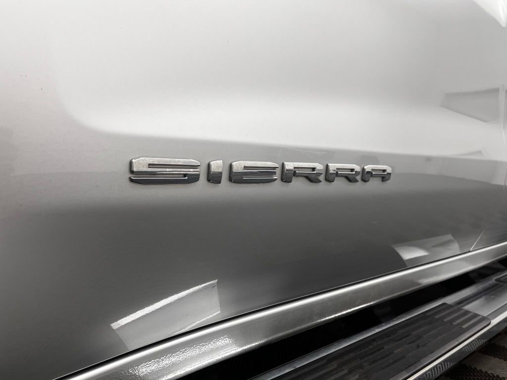 Used 2019 GMC Sierra 1500 SLT w/ SLT Premium Package image 19