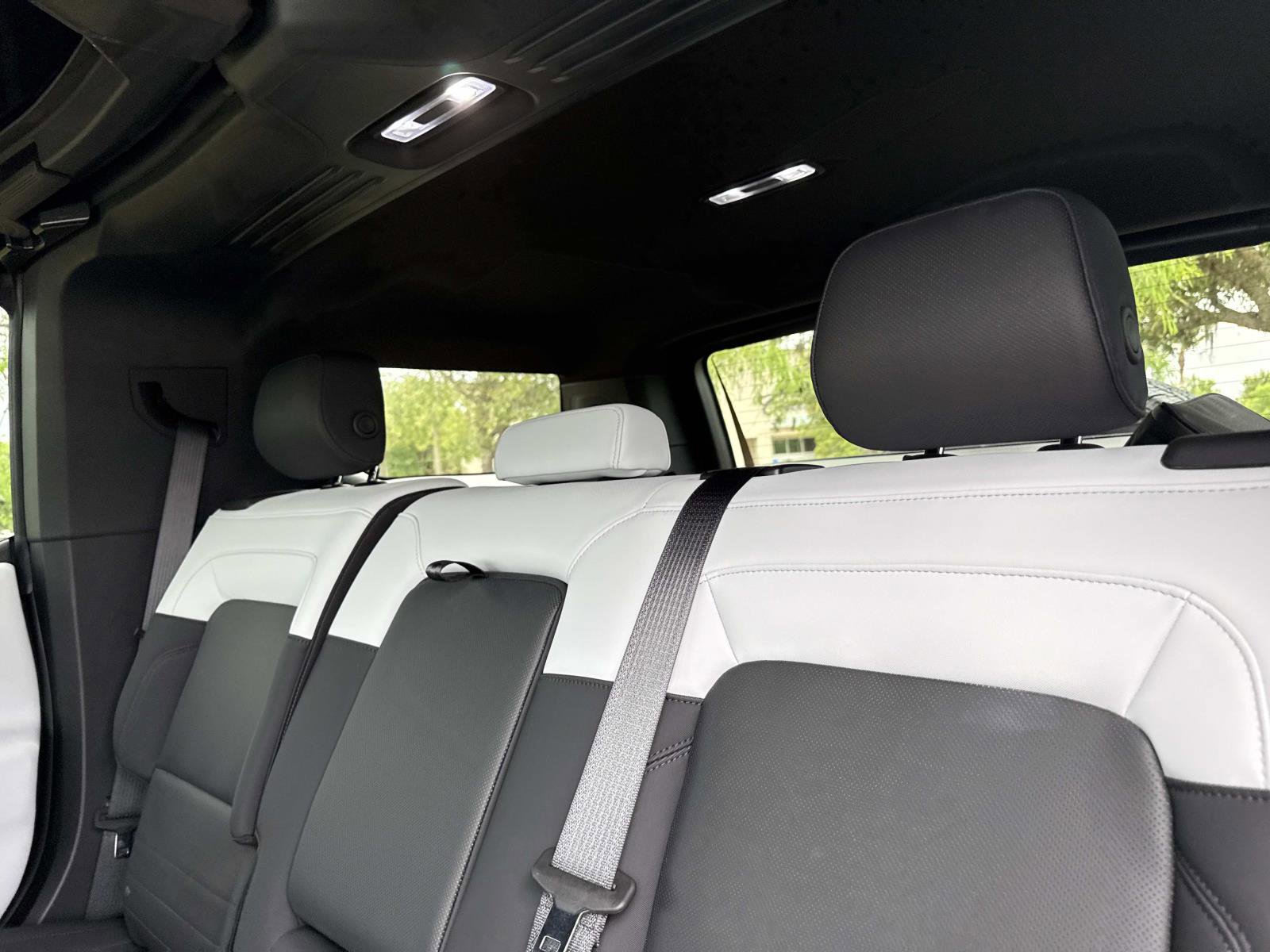 Used 2024 GMC Hummer EV 2X w/ LPO, Illumination Package AWD/4WD image 15