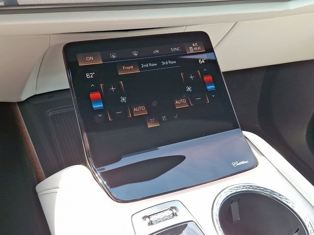 New 2026 Cadillac Vistiq Sport w/ LPO, Floor Liner Package image 9