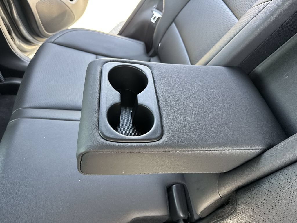 Used 2022 Kia Sportage Nightfall Edition FWD image 38