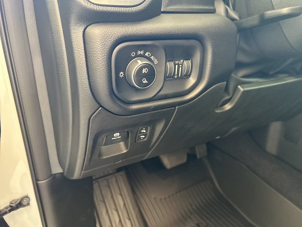 New 2025 RAM 1500 Big Horn AWD/4WD image 41
