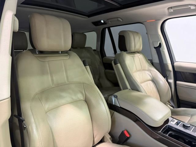 Used 2020 Land Rover Range Rover HSE AWD/4WD image 26