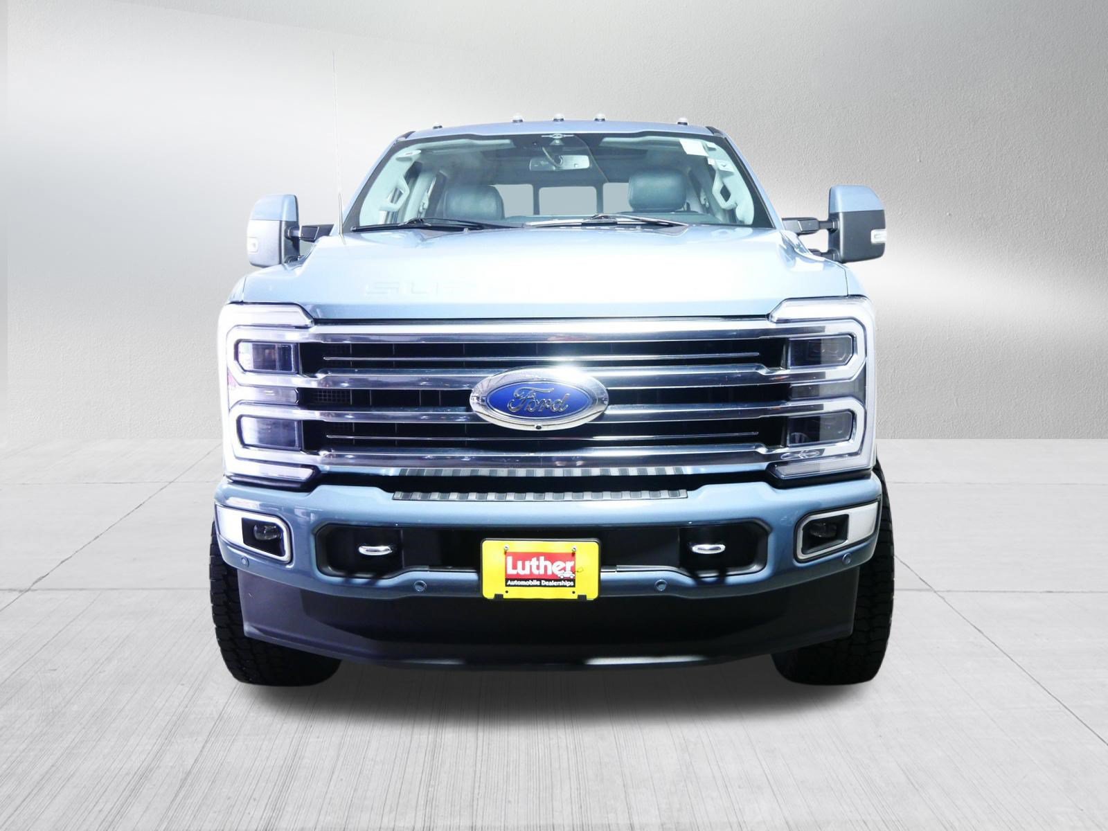 Used 2023 Ford F350 Limited w/ FX4 Off-Road Package AWD/4WD image 2
