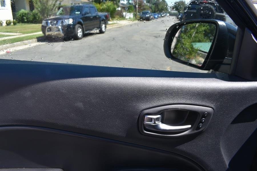 Used 2021 Jeep Compass Limited w/ Elite Interior Group image 13