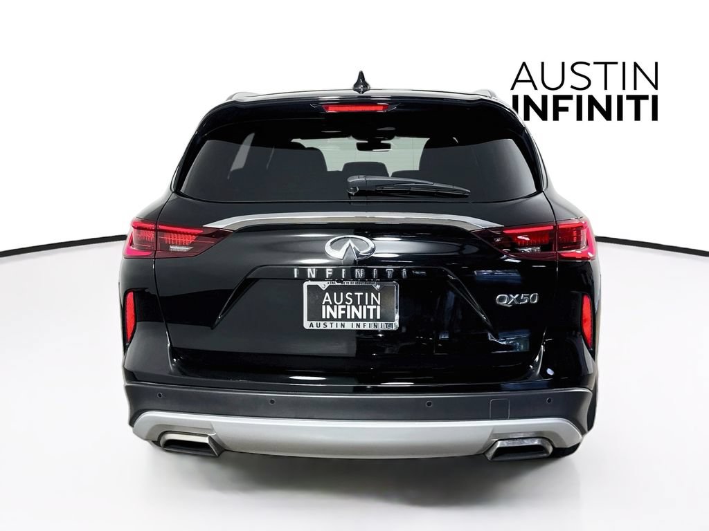 Certified 2023 INFINITI QX50 Luxe w/ Accent Package FWD image 9