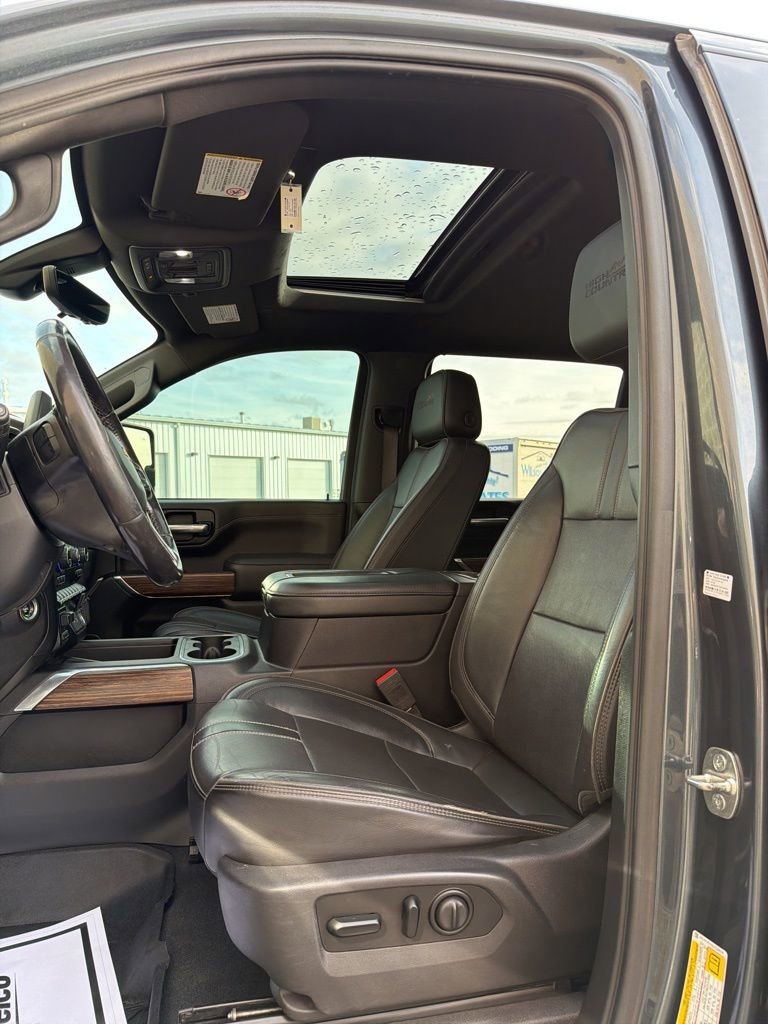 Used 2020 Chevrolet Silverado 3500 High Country image 38