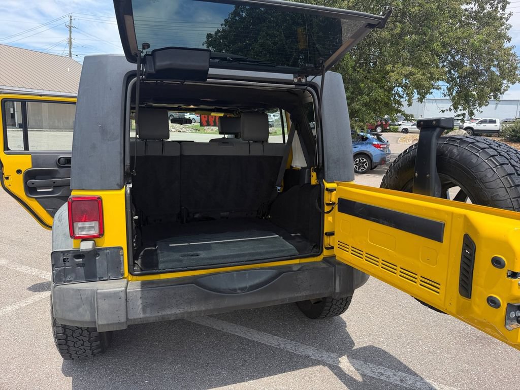 Used 2008 Jeep Wrangler Unlimited X AWD/4WD image 14