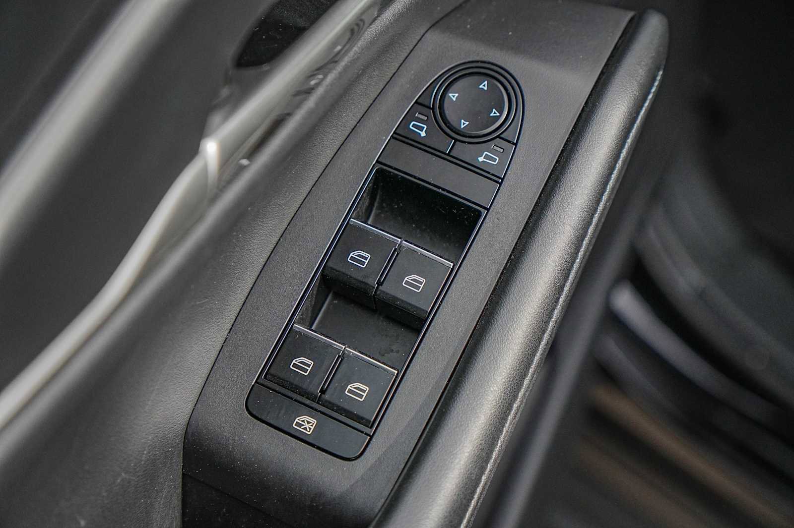 Used 2021 MAZDA CX-30 AWD 2.5 S w/ Select Package image 23