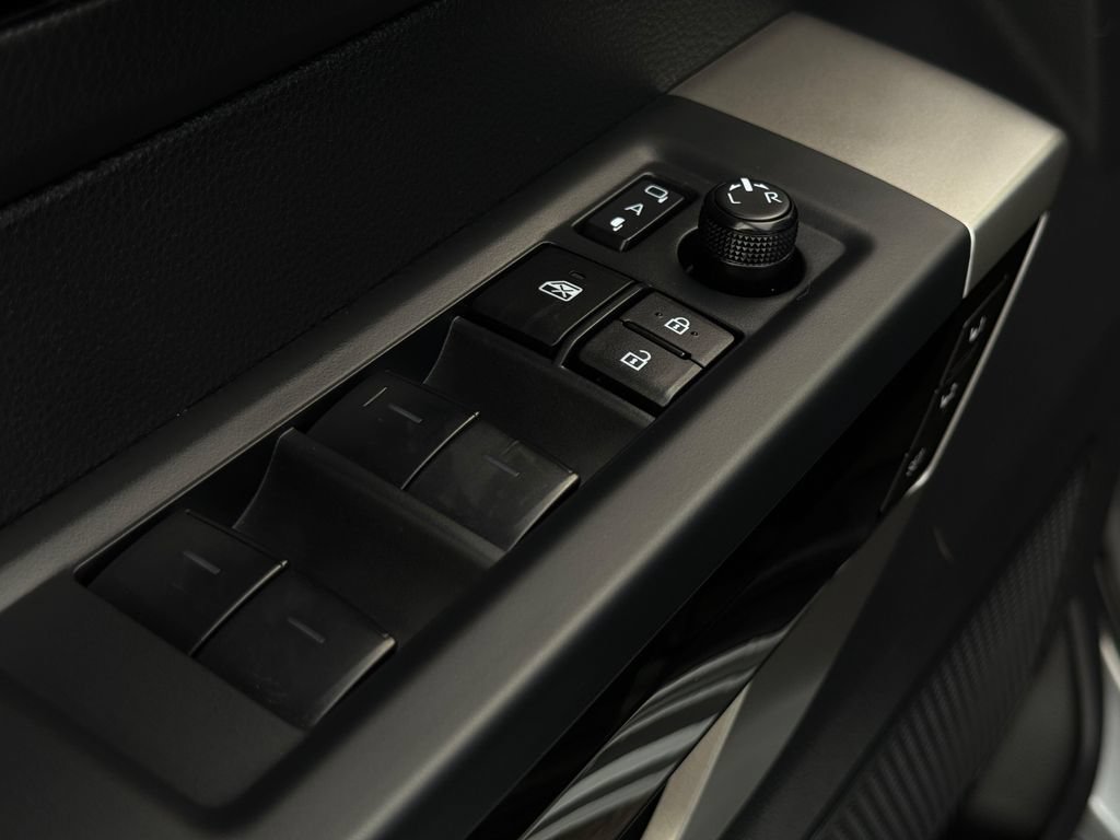 Certified 2025 Toyota Tundra Limited AWD/4WD image 11
