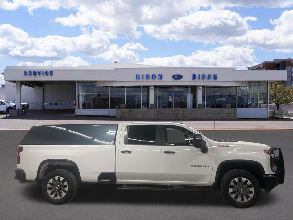 Used 2025 Chevrolet Silverado 2500 Custom w/ Custom Value Package AWD/4WD image 2