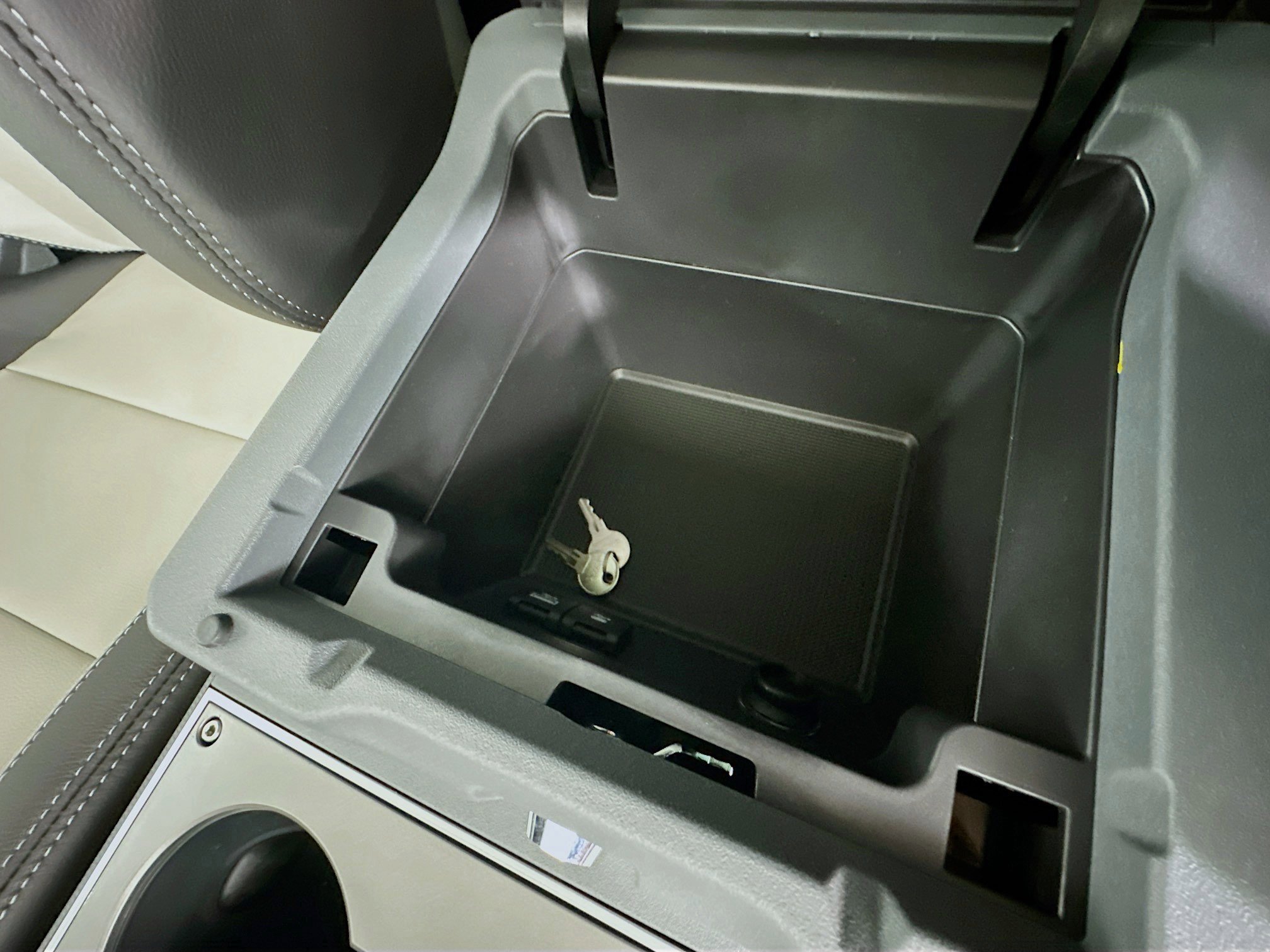 New 2025 INEOS Grenadier Fieldmaster Edition image 28