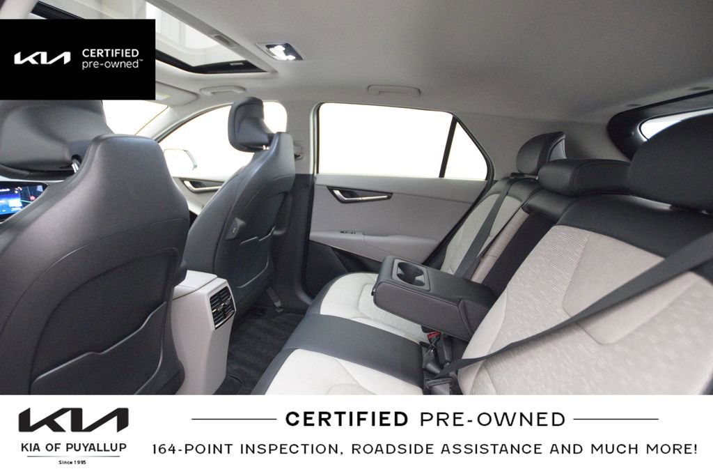 Certified 2023 Kia Niro Wave w/ Wave Preserve Package image 13