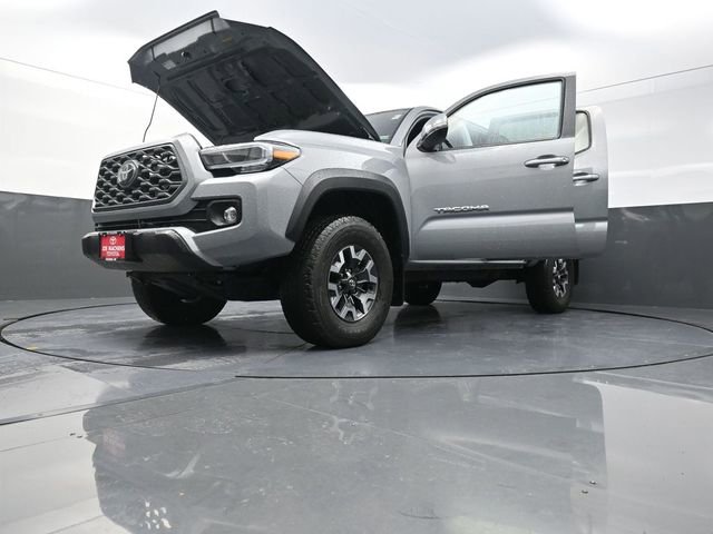 Used 2021 Toyota Tacoma TRD Off-Road AWD/4WD image 40