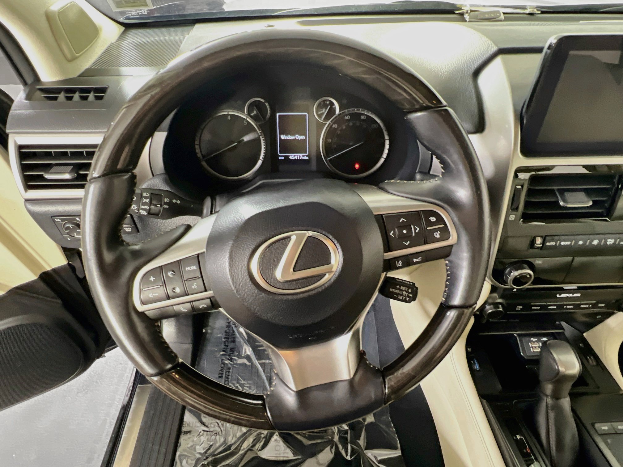 Used 2022 Lexus GX 460 Premium w/ Premium Package AWD/4WD image 11