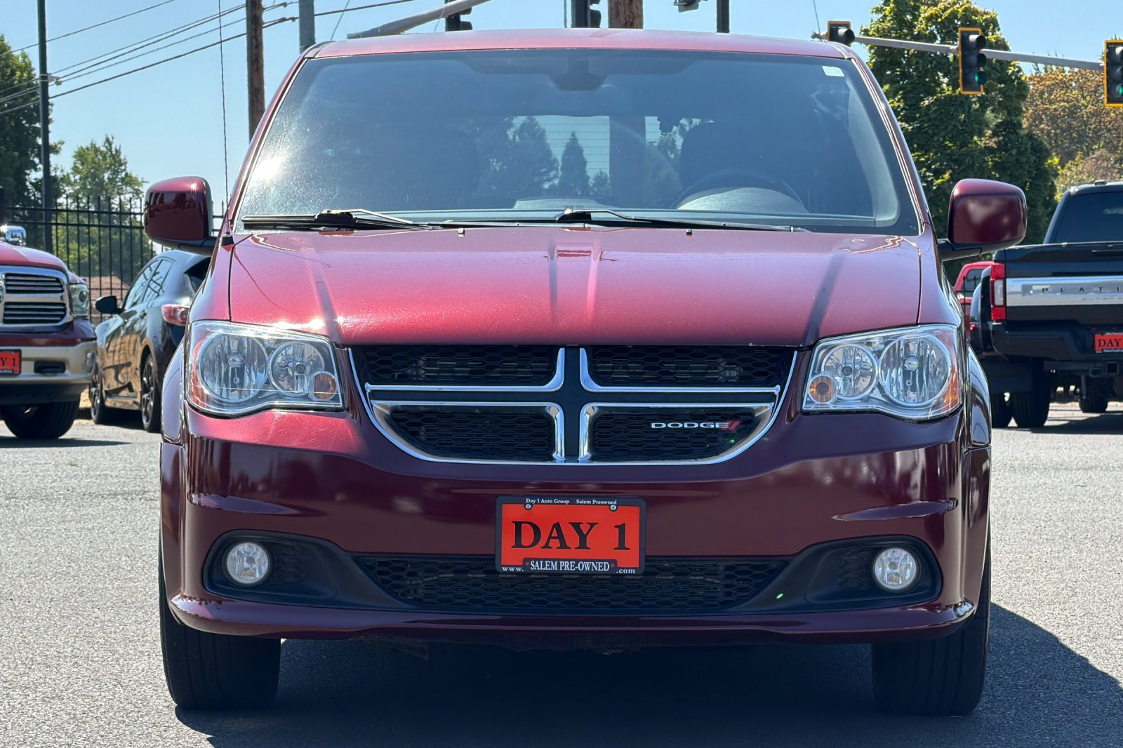 Used 2020 Dodge Grand Caravan SE FWD image 11