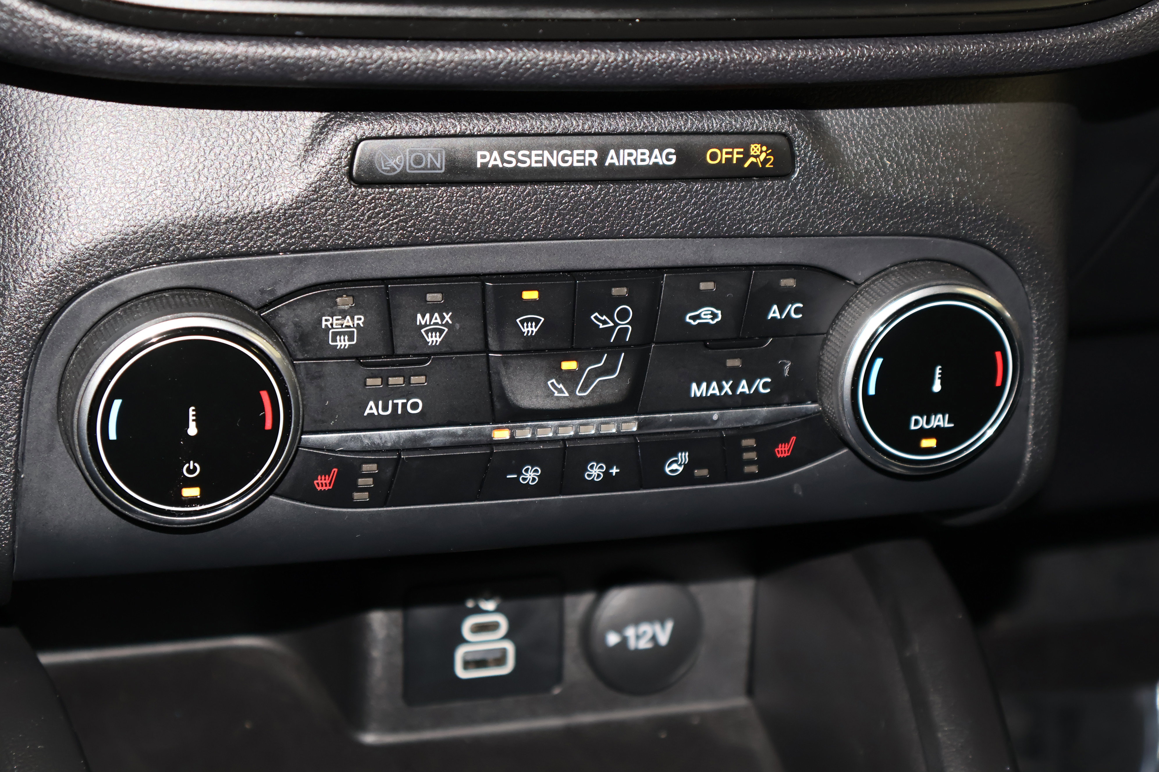 Used 2025 Ford Escape ST-Line Select image 30