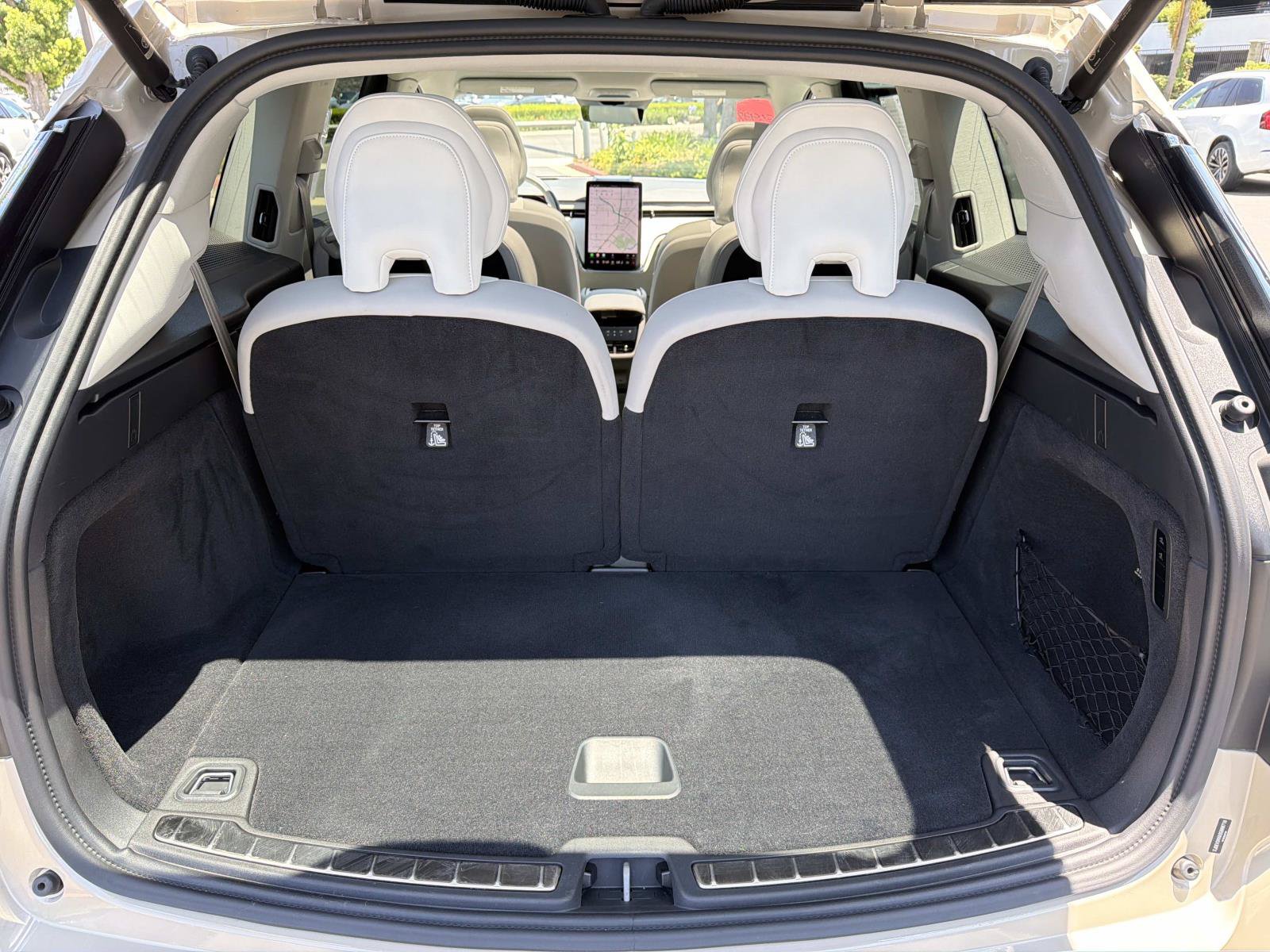 Certified 2025 Volvo EX90 Plus AWD/4WD image 24