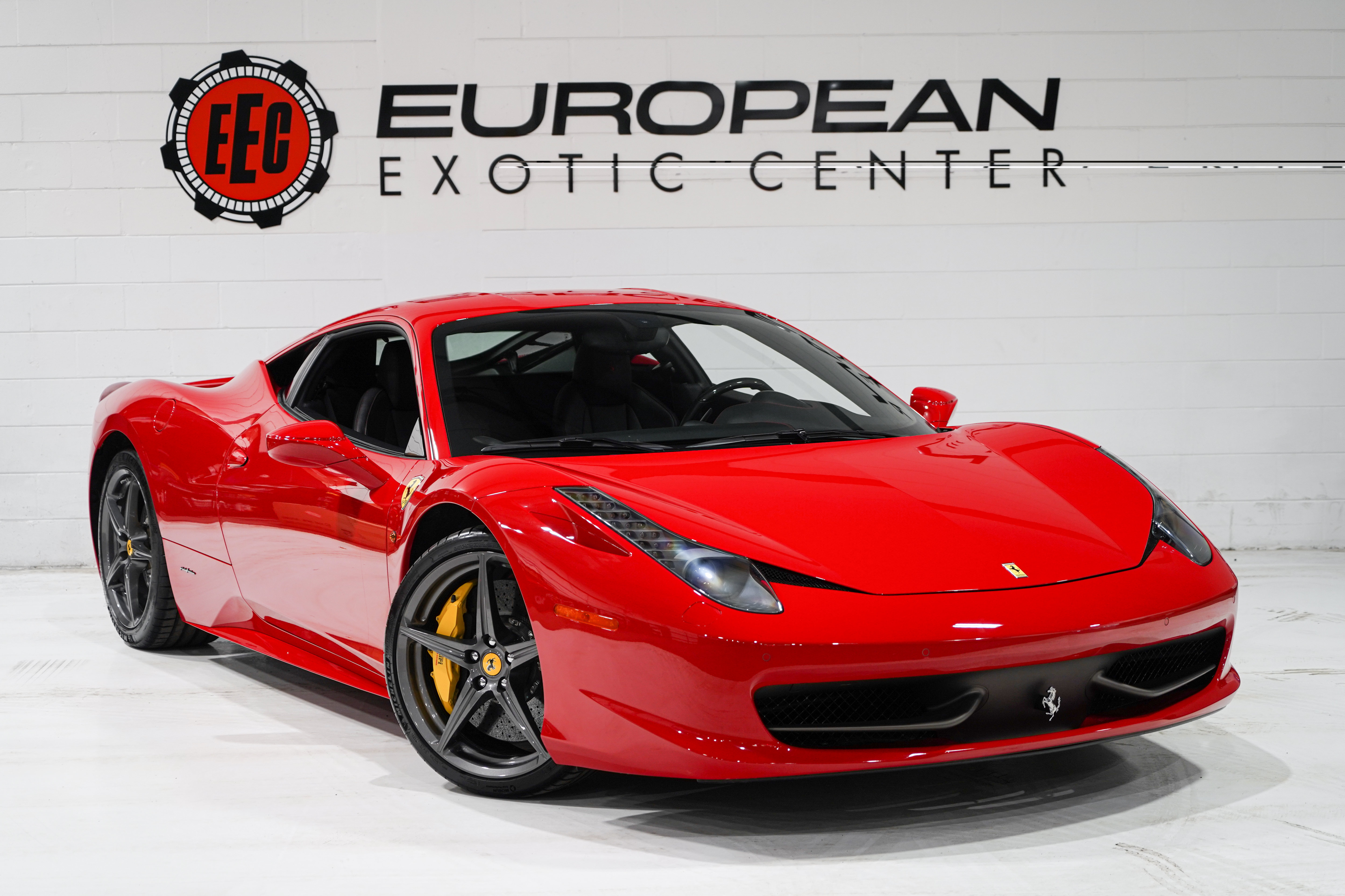 Used 2014 Ferrari 458 Italia Coupe RWD image 1