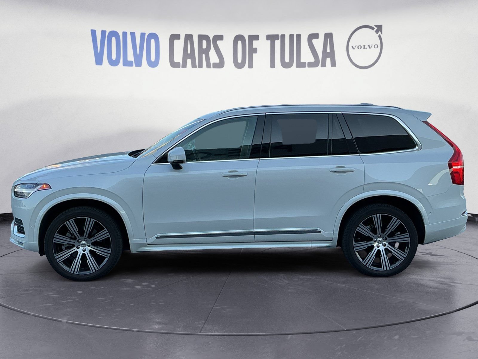 Used 2023 Volvo XC90 B6 Ultimate w/ Lounge Package AWD/4WD image 2