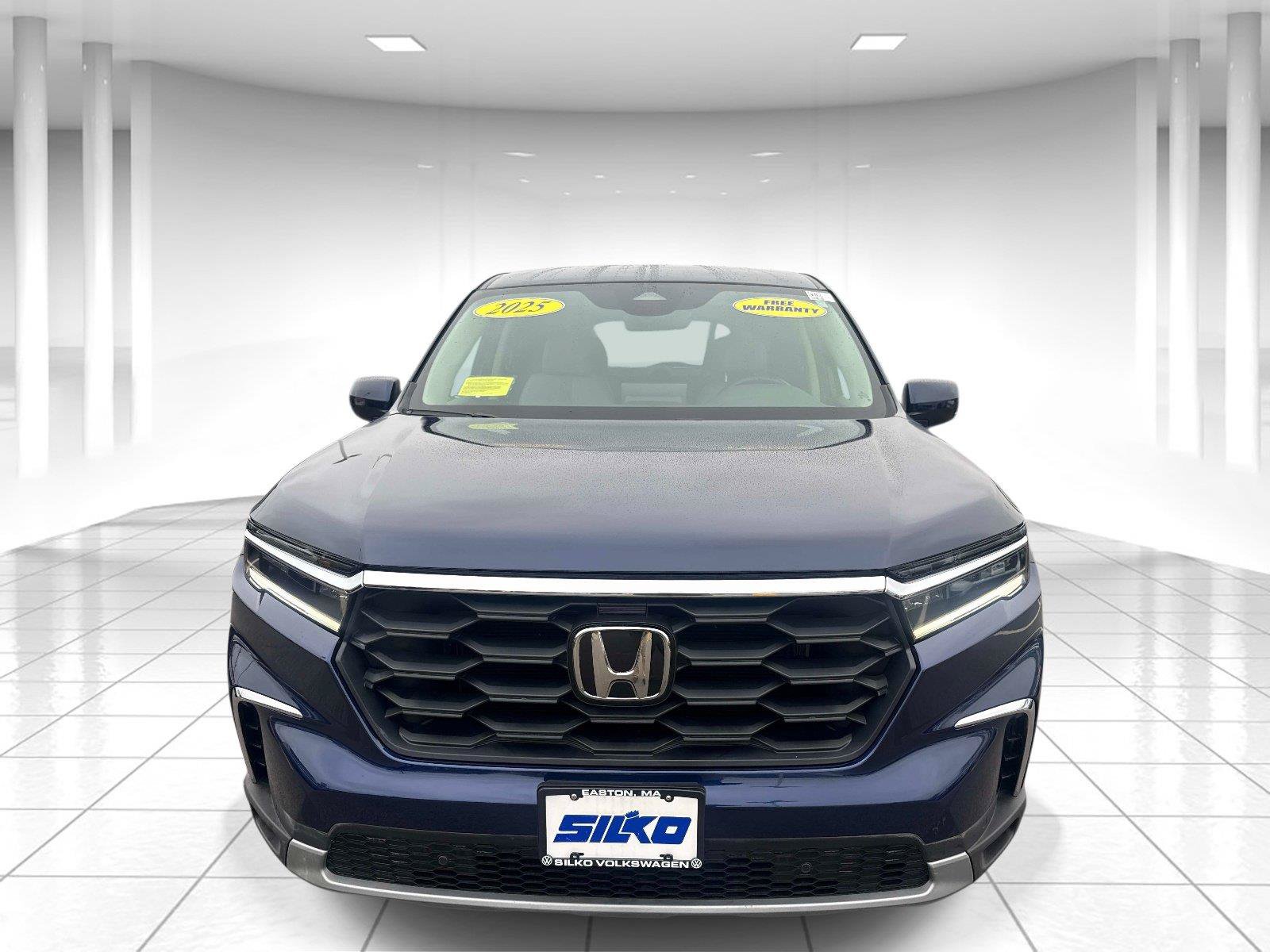 Used 2025 Honda Pilot EX-L image 11