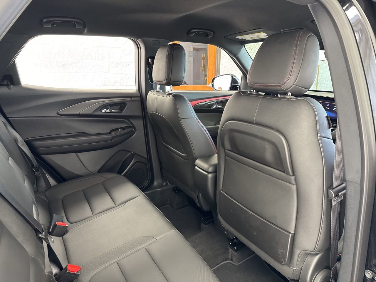 Used 2025 Chevrolet TrailBlazer RS w/ Driver Confidence Package image 41