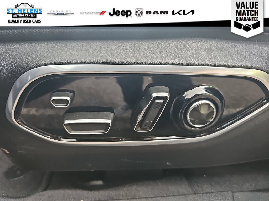 Used 2024 Jeep Wagoneer Limited AWD/4WD image 16