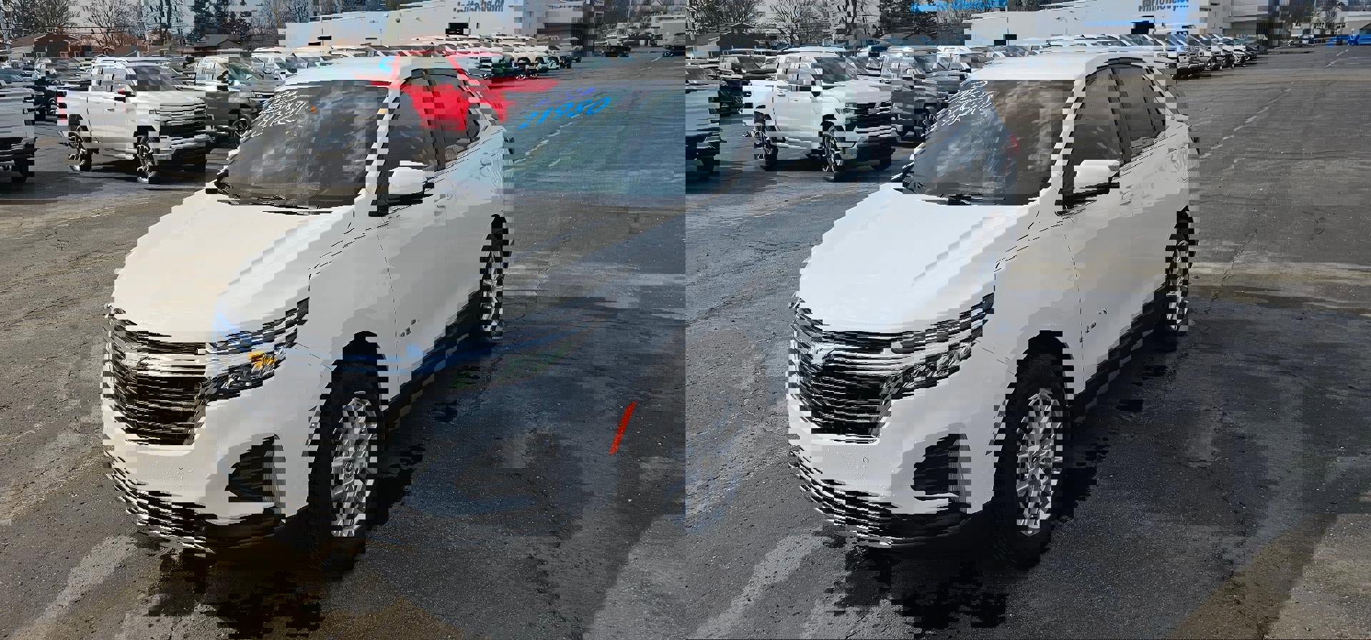 Certified 2024 Chevrolet Equinox LT w/ LPO, Floor Liner Package image 3