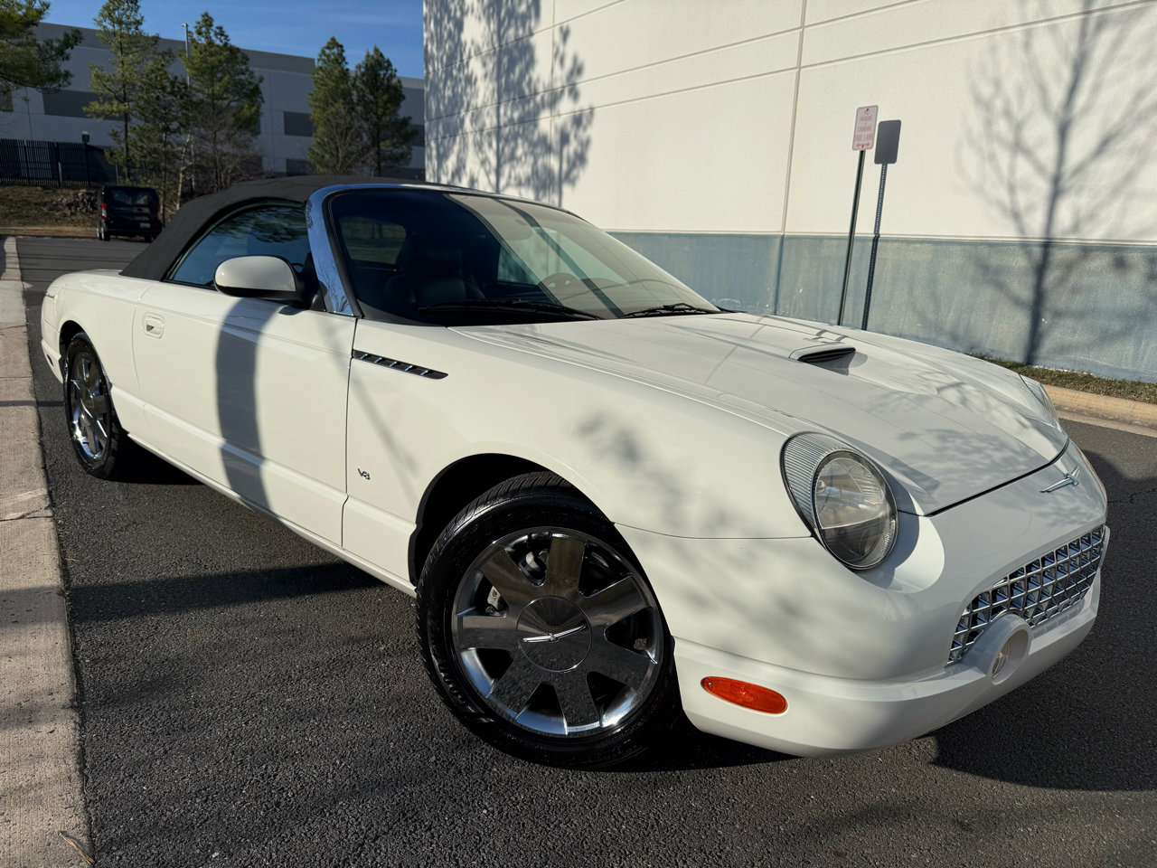 Used 2003 Ford Thunderbird image 7