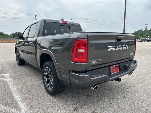 New 2026 RAM 1500 Laramie AWD/4WD image 5