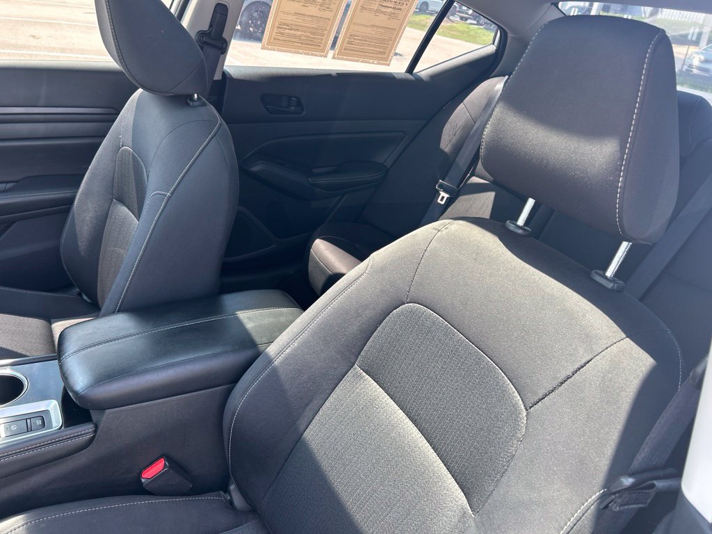 Certified 2024 Nissan Altima 2.5 SV w/ SV Premium Package FWD image 22