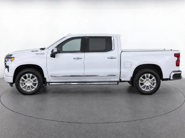 Used 2023 Chevrolet Silverado 1500 High Country w/ Technology Package AWD/4WD image 8