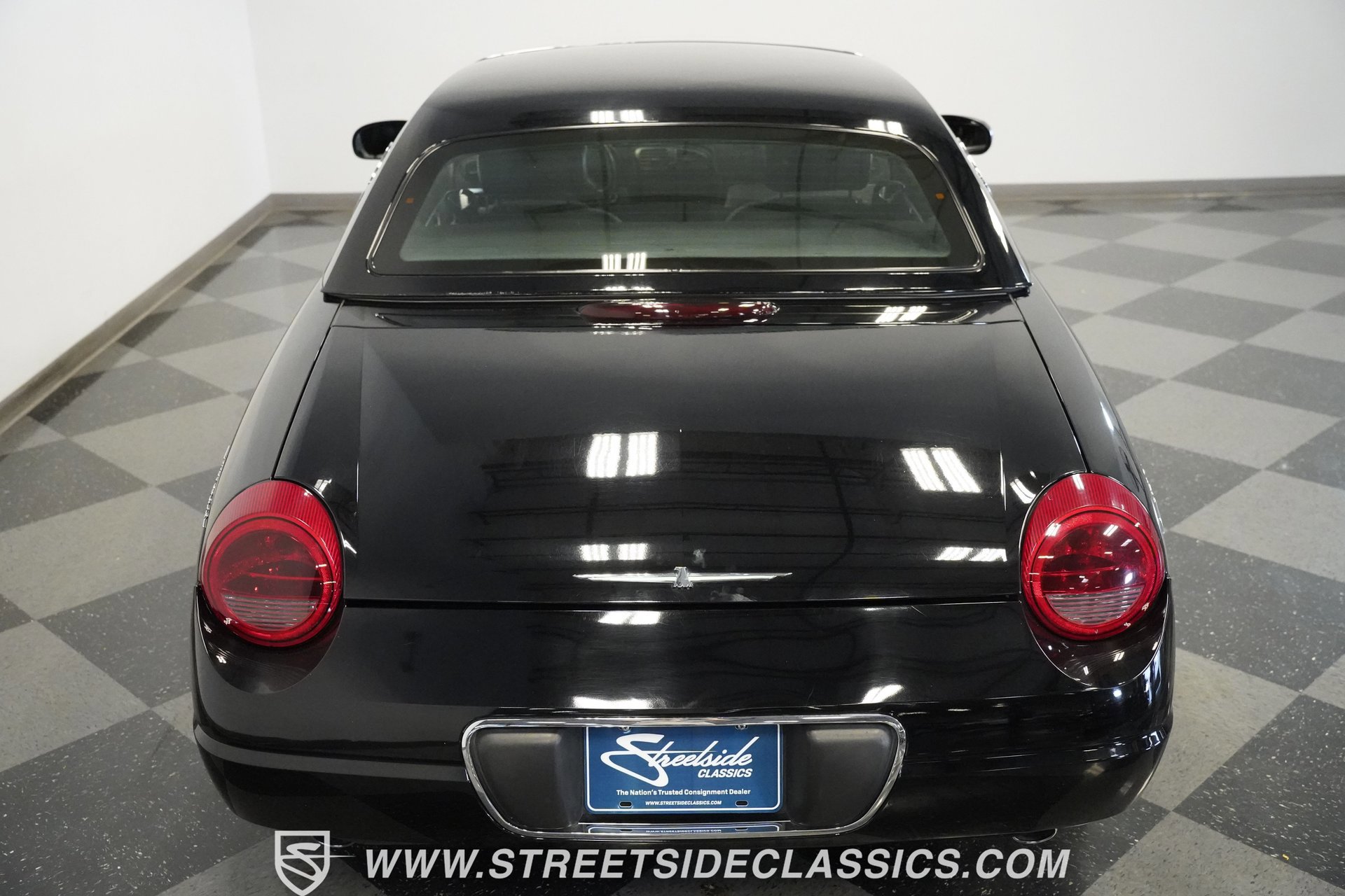 Used 2002 Ford Thunderbird image 26