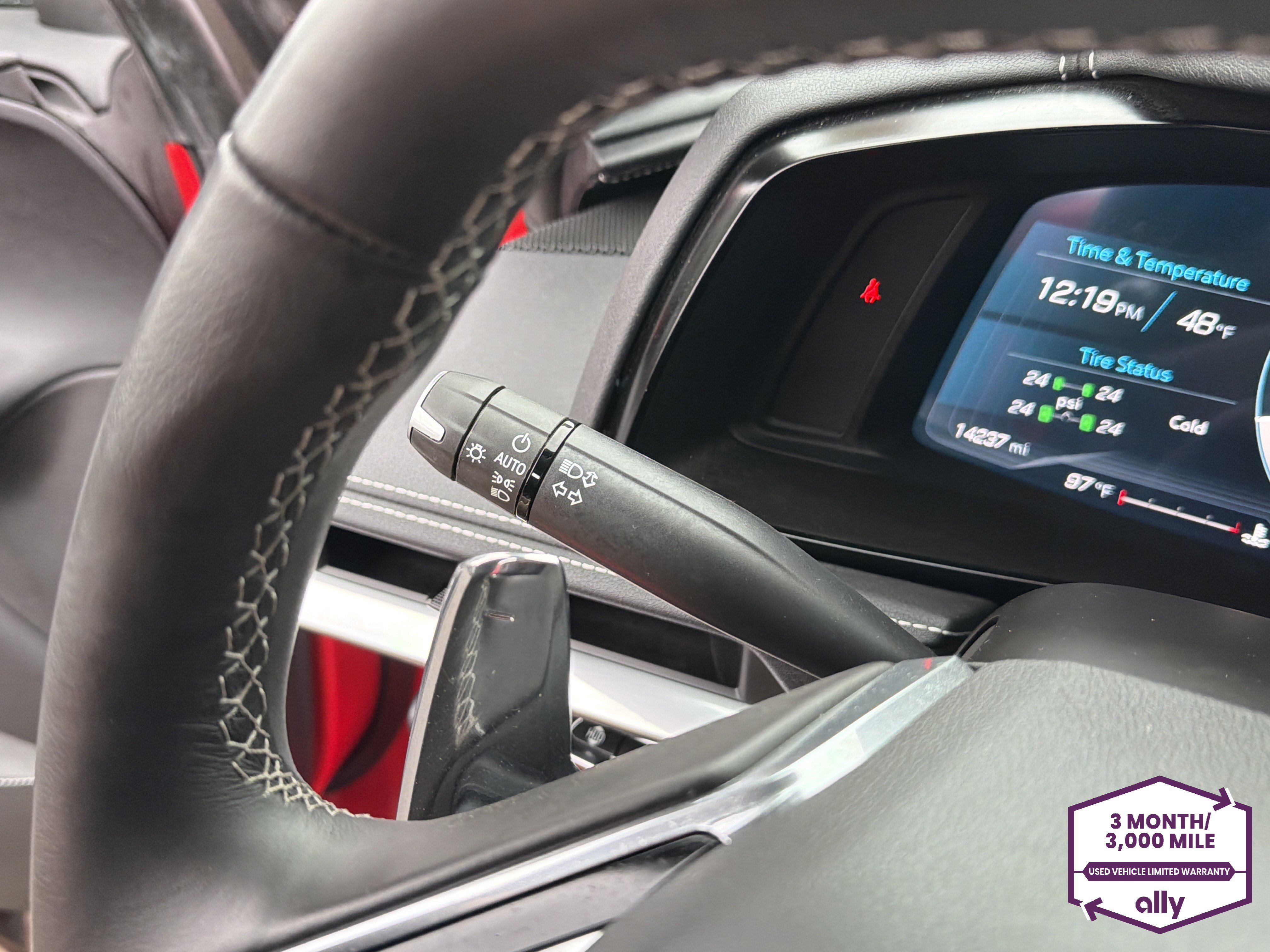 Used 2024 Chevrolet Corvette Z06 RWD image 17