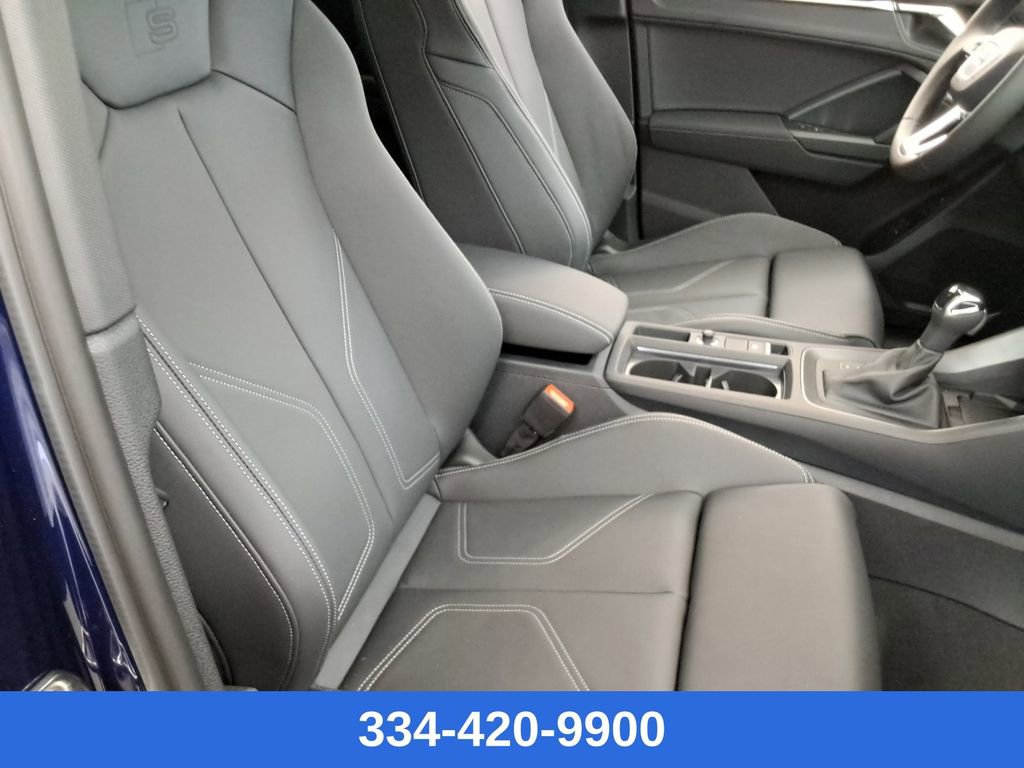 Used 2025 Audi Q3 2.0T Premium w/ Convenience Package image 16