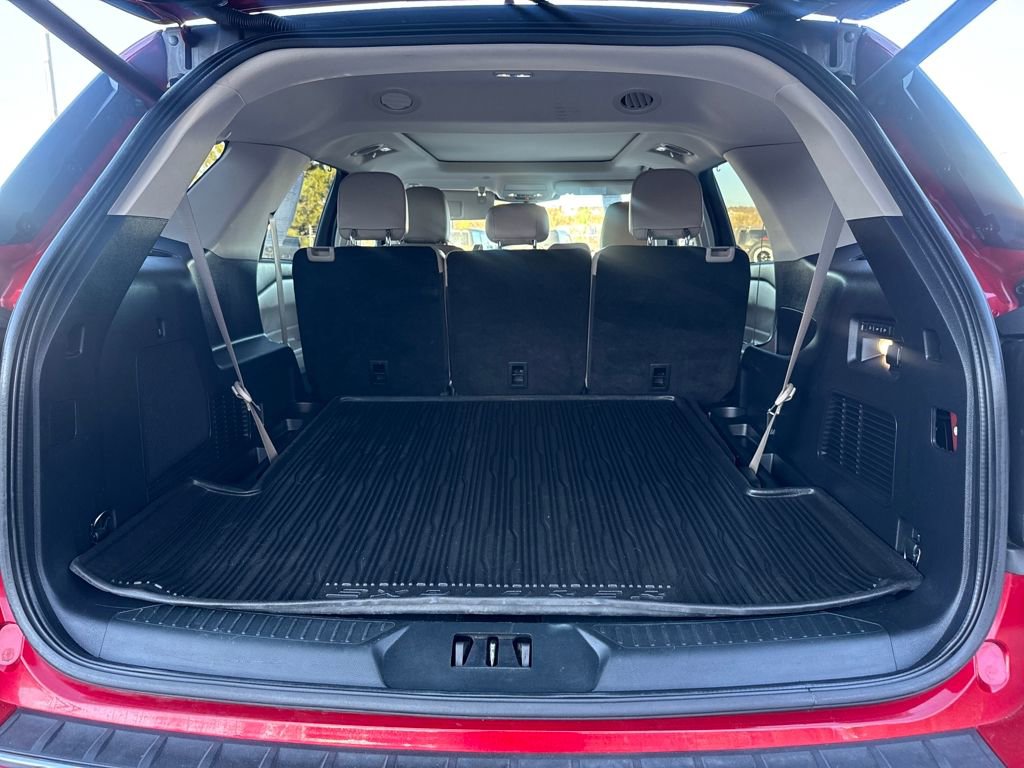 Certified 2023 Ford Explorer Limited w/ Limited Technology Package image 7